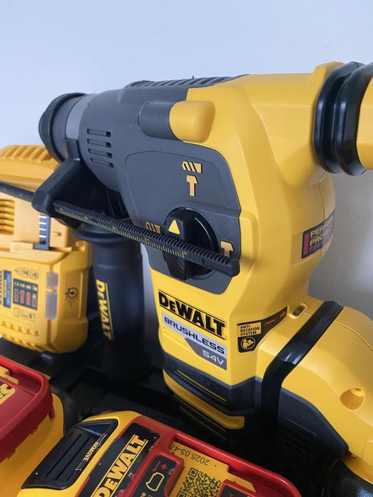 Rotopercutor DEWALT  DCH 333 54 V Brushless 2025 Ca nou !