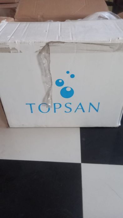 Продам унитазы Topsan