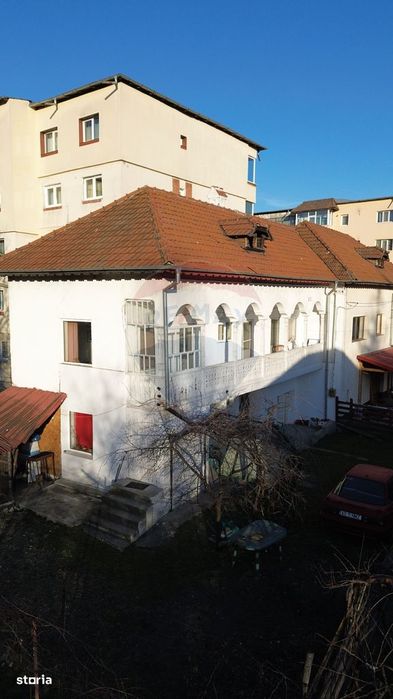Casa de vânzare in centrul orașului Câmpulung la preț de apartament
