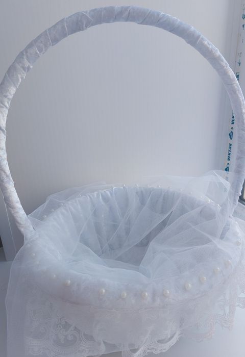 Продам корзину для тоя