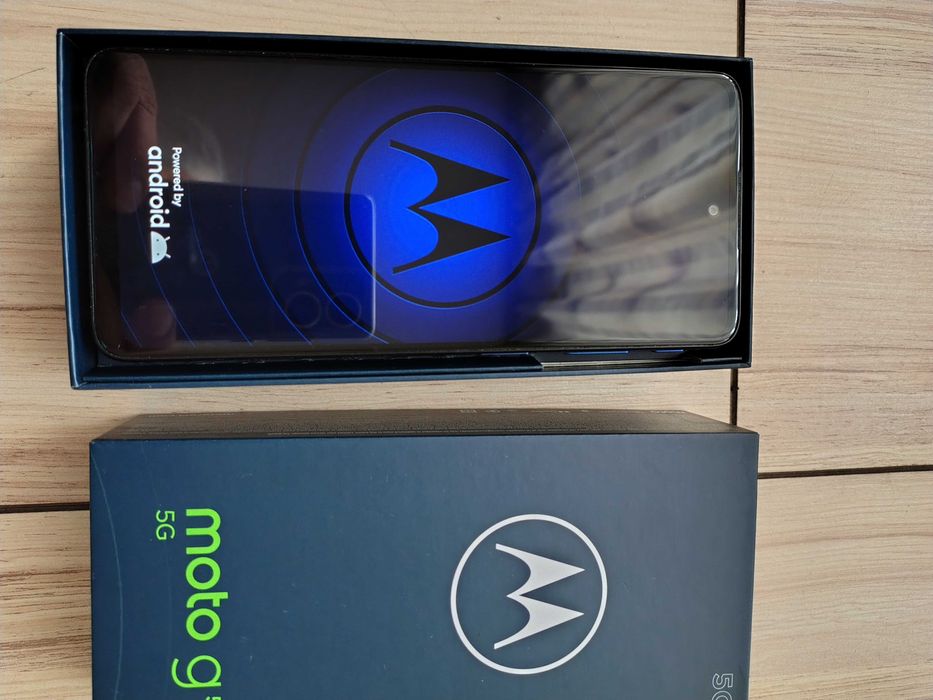 Motorola Moto G51 5G (64GB) 4GB RAM много запазен.