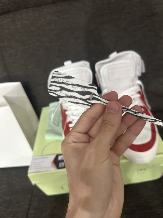 Off-White Vulcanized Hi Top White Red