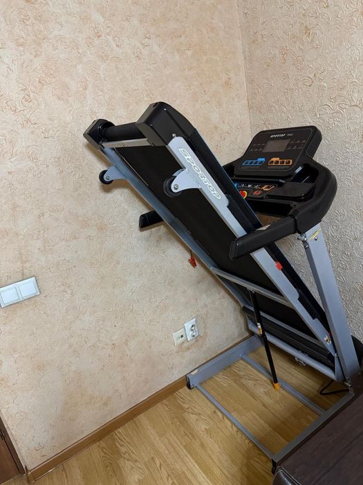 Продаётся беговая дорожка