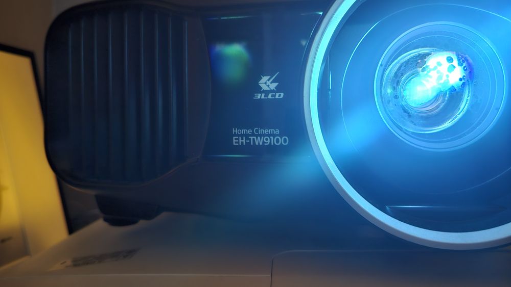 Epson EH-TW9100 — премиальный 3LCD Full HD 3D