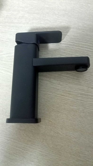 Смеситель Черный