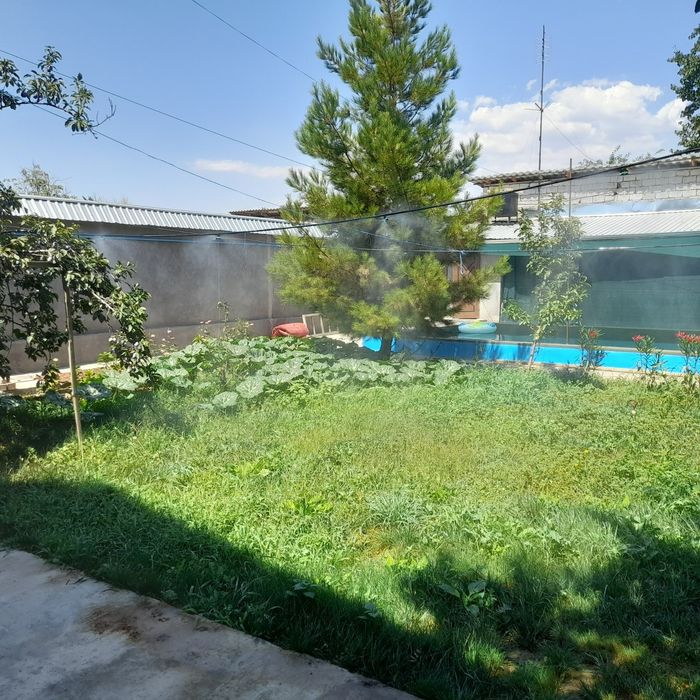 Dacha sotiladi Bostonliq Bochkaga 15-20 km yetmasdan