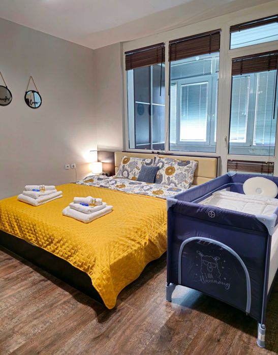 Апартамент за нощувки в кв. Младост 1 до метростанция.