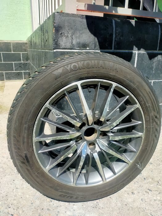 215/60R17 в хорошем состоянии