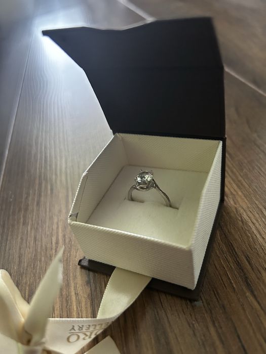 Сребърен пръстен Ge Oro с камък