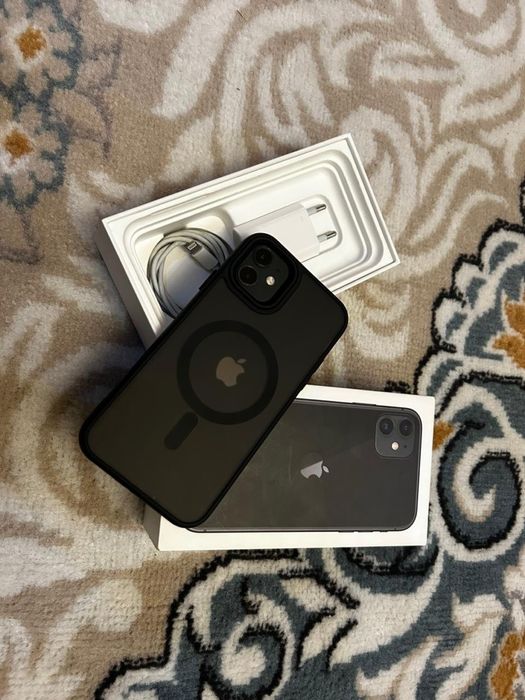 Продам iPhone 11