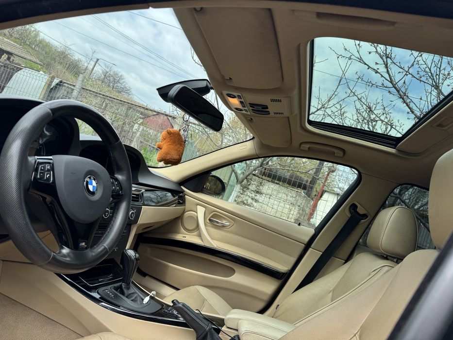 BMW Seria 3  E90 320D