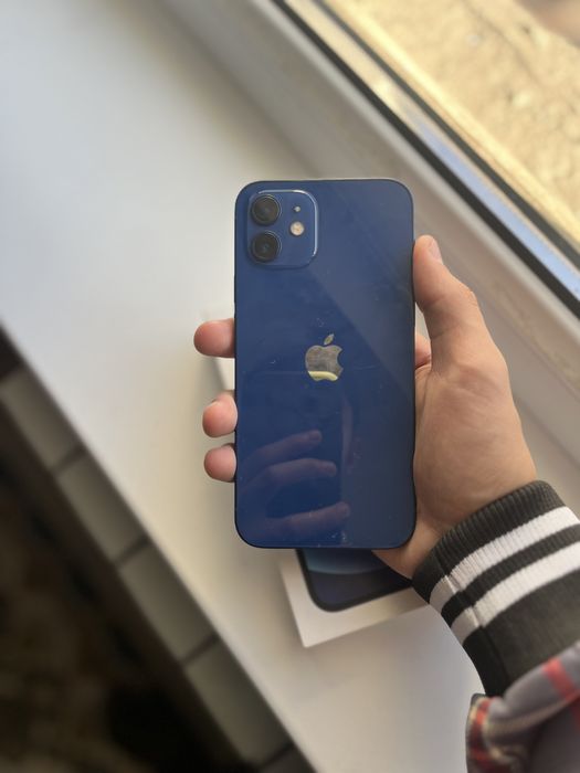 iPhone 12 blue 64gb