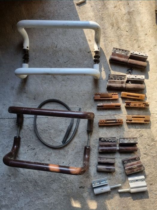 Продаю ручки замки для алюминиевых дверей