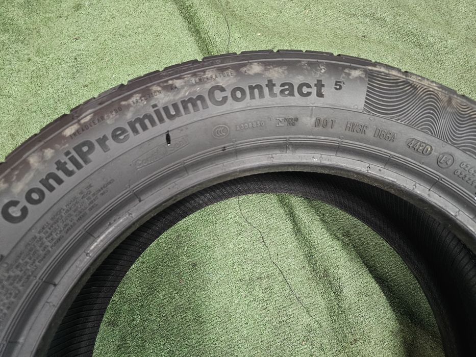 215 55 17 vara continental