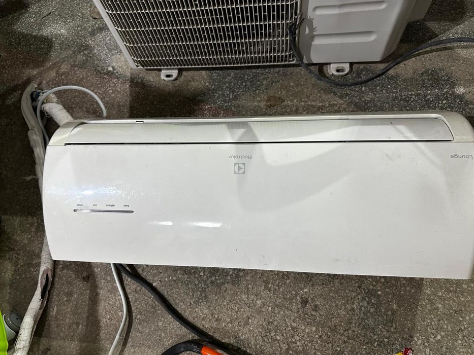 Продам кондиционер за  50000тг Electrolux марка