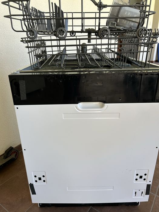 Вградена миялна машина Gorenje