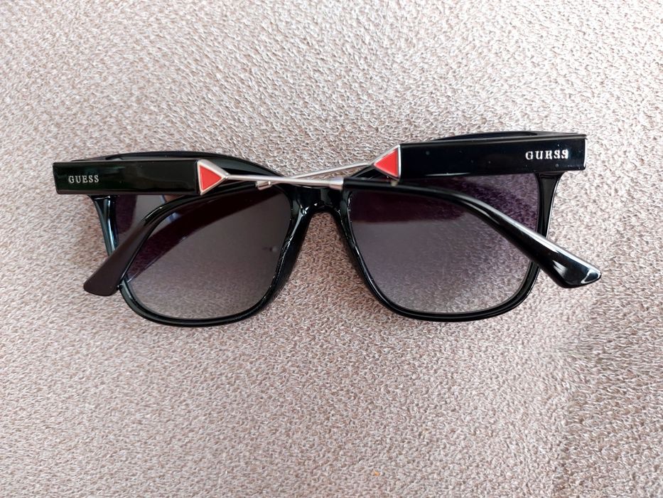 Слънчеви очила Guess