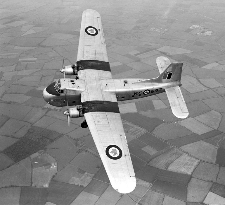 сборная модель самолета Bristol 170 в масштабе 1/72 Англия Раритет!