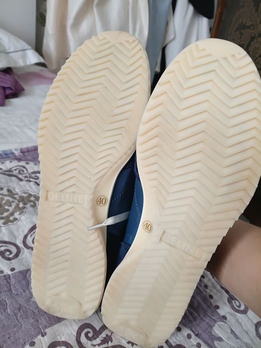 Продам кроссовки Celine