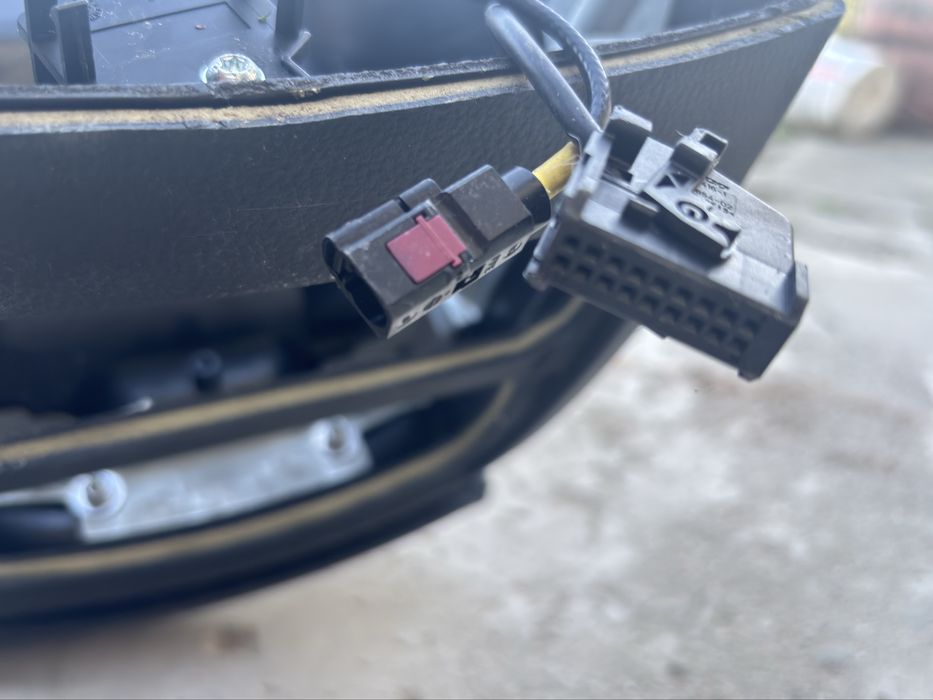 Подлакътник, лайсна и джойстик за BMW E60