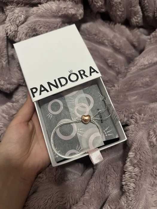 Оригинлна гривна Pandora