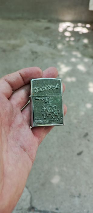 Зажигалка бензиновая