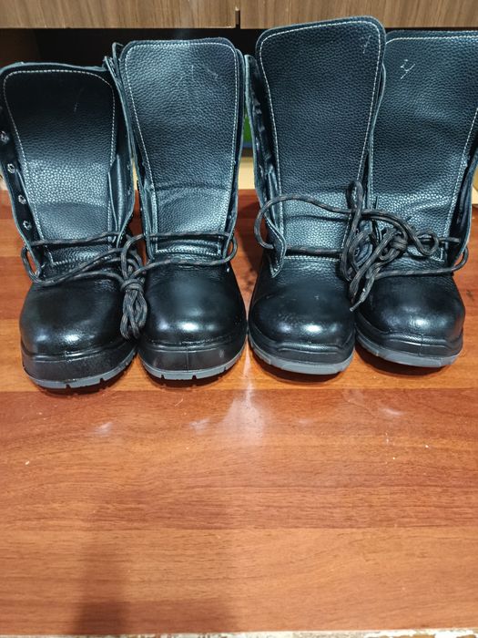 Продаются военные сапоги.40-41 размер