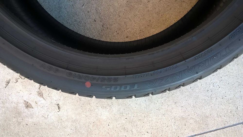 O anvelopa vara 225 40 19 bridgestone turanza T005 cu 8 mm dot 2021