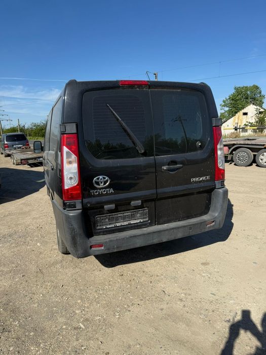 Dezmembrez Toyota Proace  AHZ