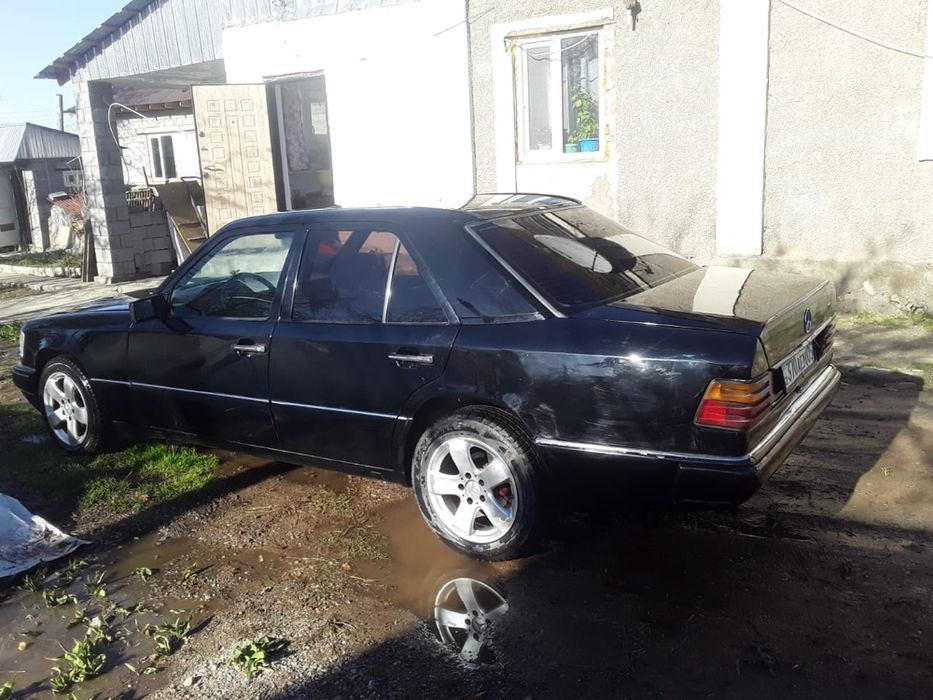 Мерседес  продаётся