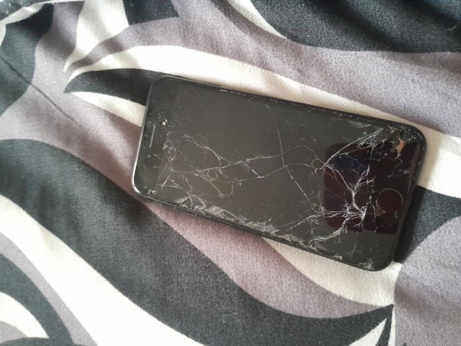 Iphone SE de vanzare pentru piese