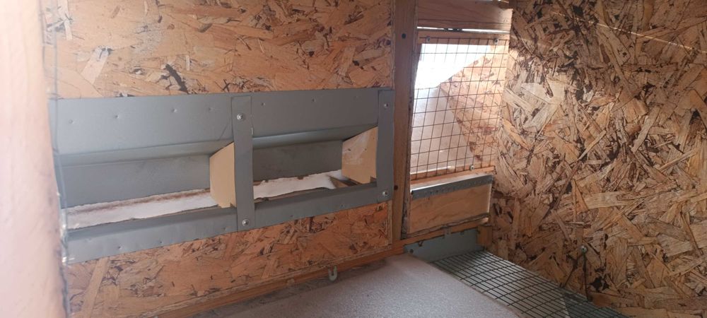 Клетки для откорма птицы с бункерной кормушкой