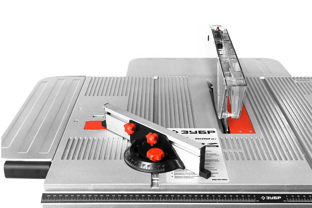 Настольная циркуляционная пила