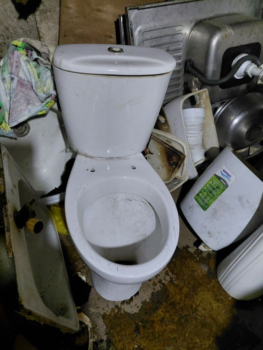 Унитаз б/у 10000т