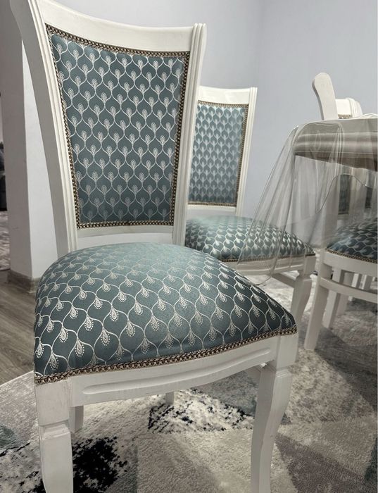 Продам стол со стульями