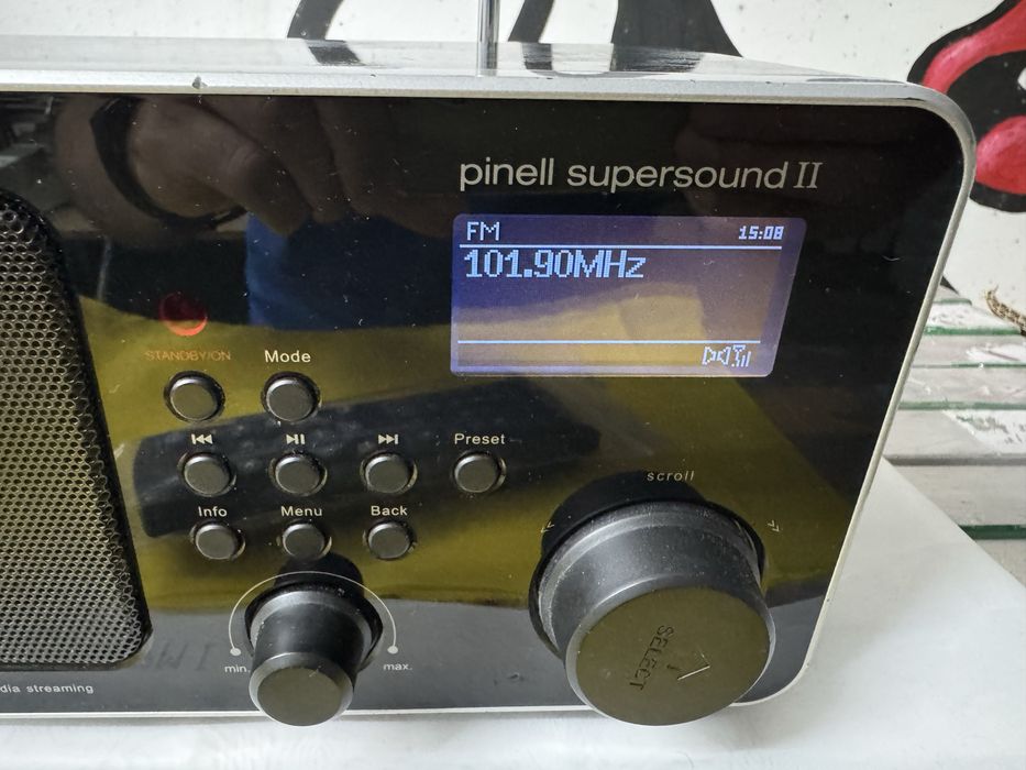 Pinell Supersound ll Radio FM, network player cu telecomanda.