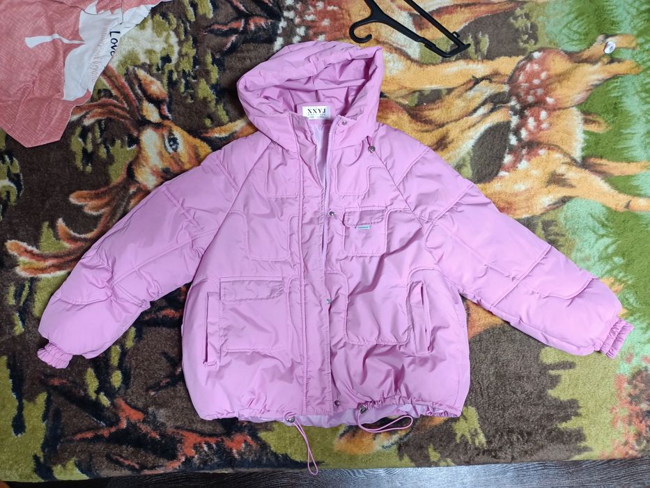 Продам куртку новую