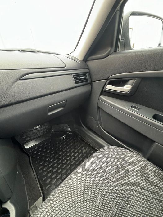 Приора Лада хэтчбек