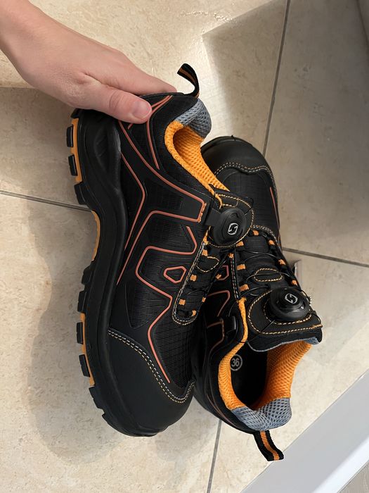 Новые Ботинки для стройки