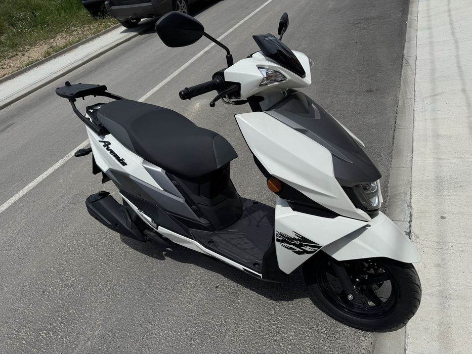 Suzuki Avenis 125
