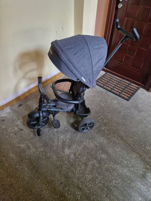 Tricicleta pliabila intre 10 Luni si 3 ani.
