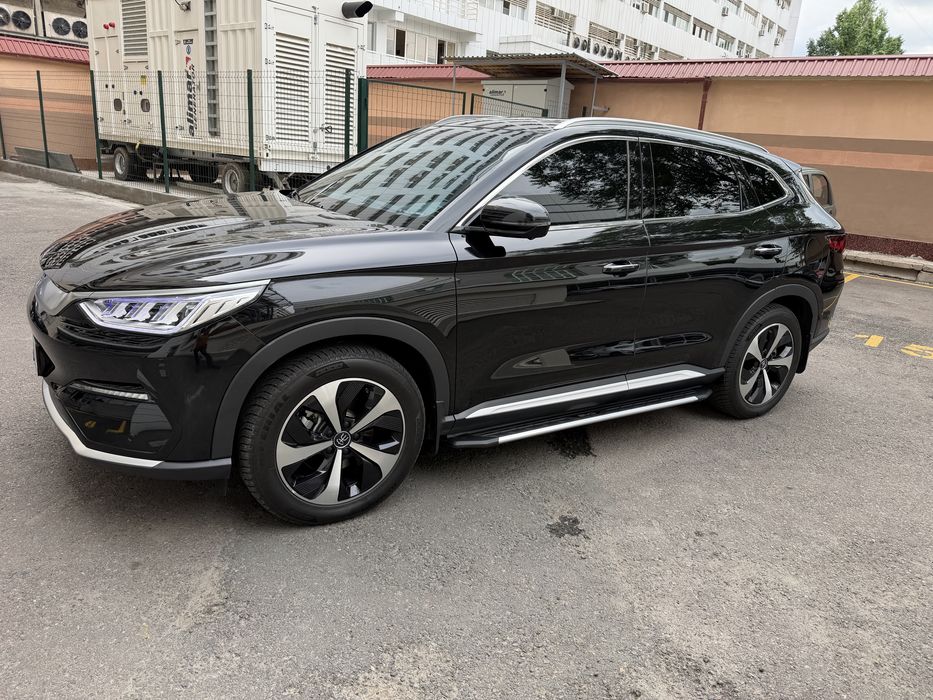 BYD Song plus flagship EV