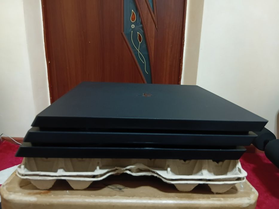 Play Station 4pro 1tb