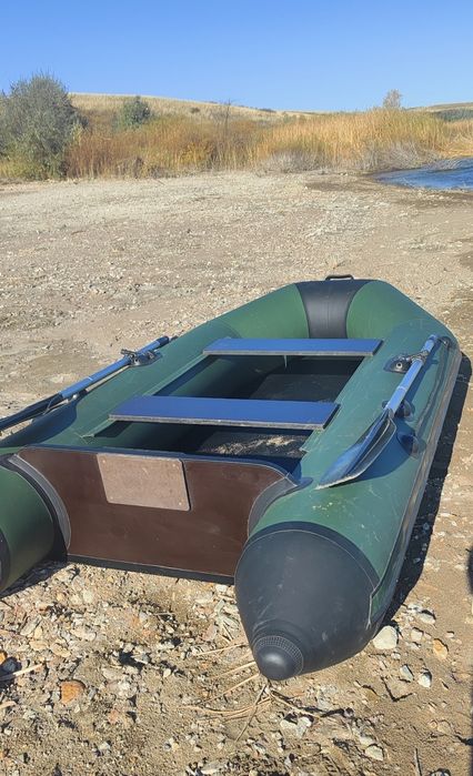 Продам лодку АКВА 2800