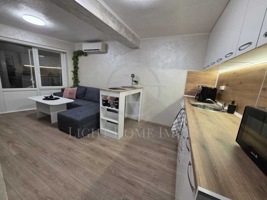Продава се Едностаен апартамент в Пловдив, Център - 28 кв.м за 1203 €/кв.м - Снимка #7