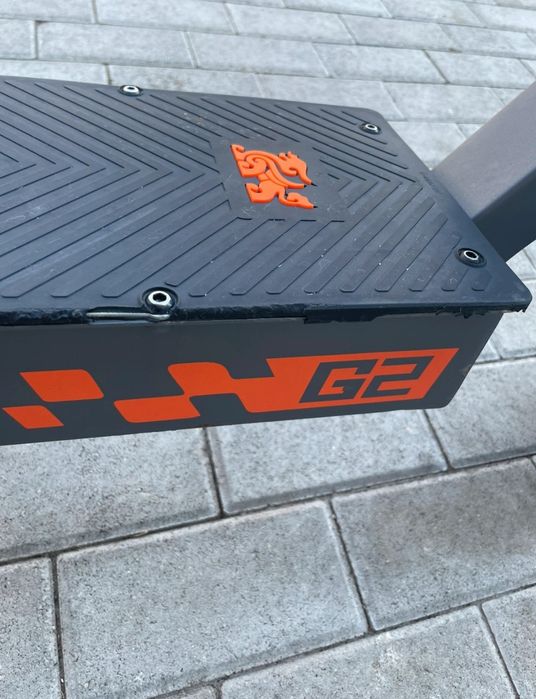 Vând trotineta  Kukirin g2