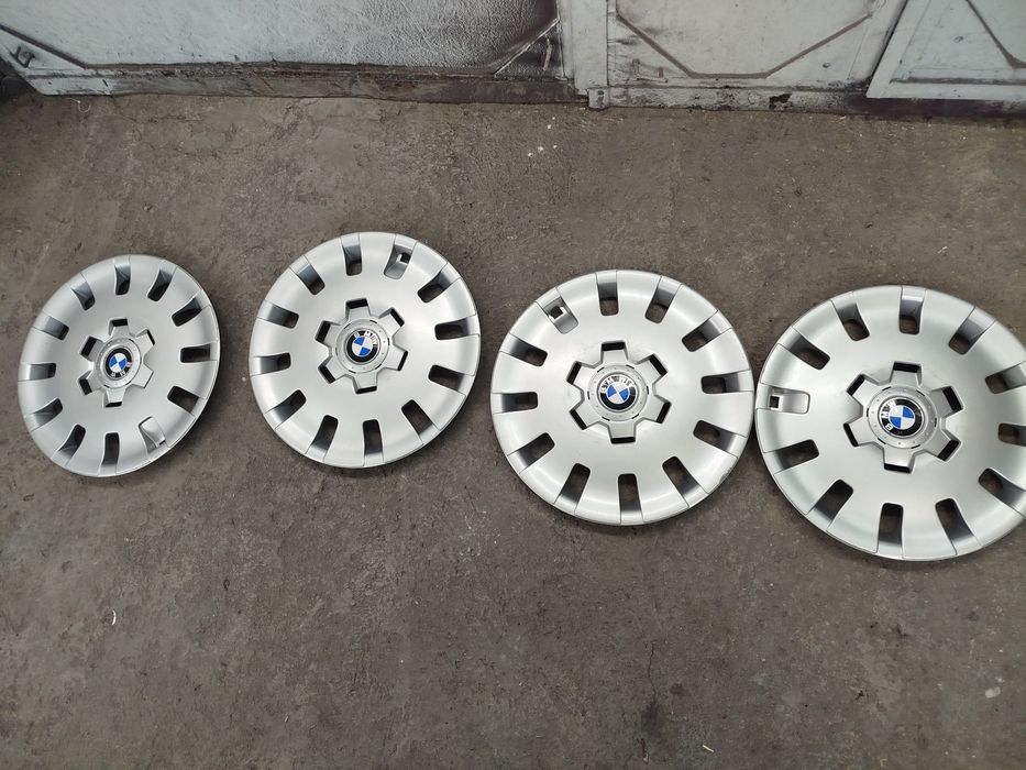 Продавам оригинални тасове за БМВ