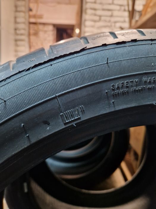 Продам 295/40/R21 Лето
