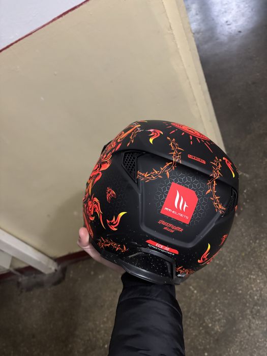MT Helmets Streetfighter SV Hellish