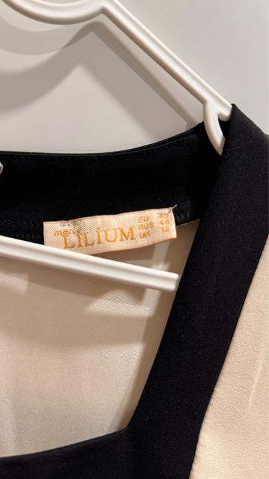 Продам платье в отличном состоянии.